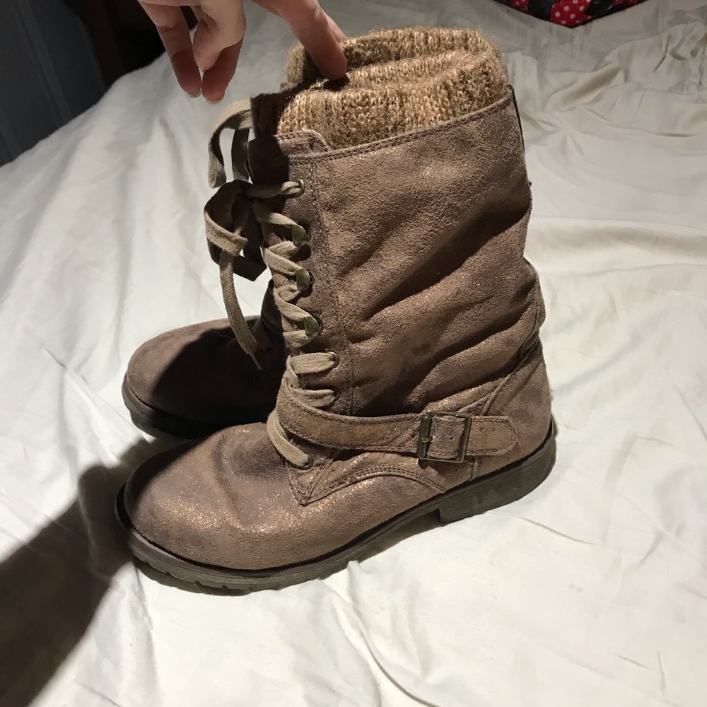 Roxy combat boots